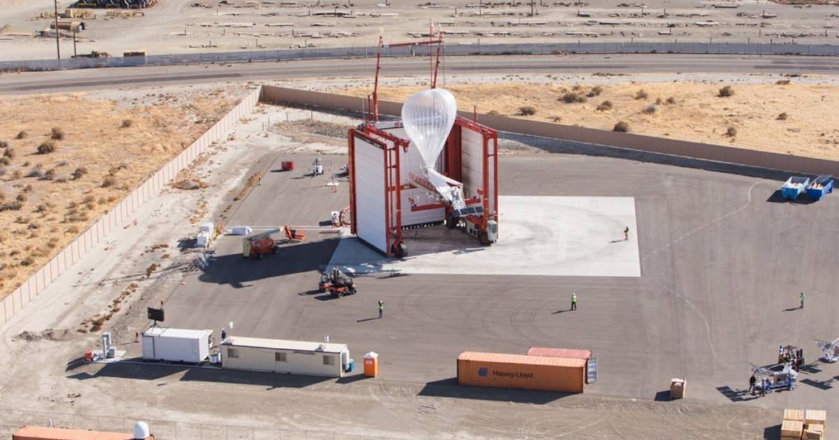 Loon internet balloon